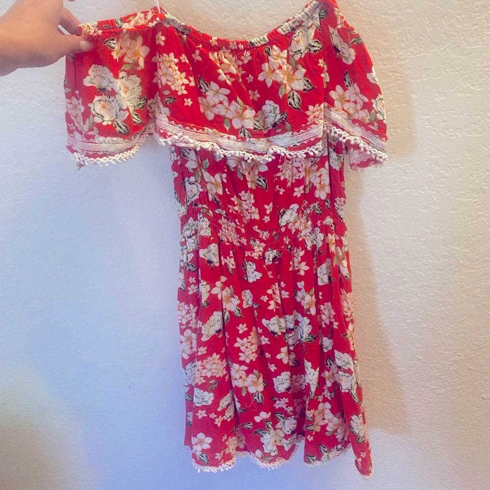 Cotton on. XS. Off the shoulder